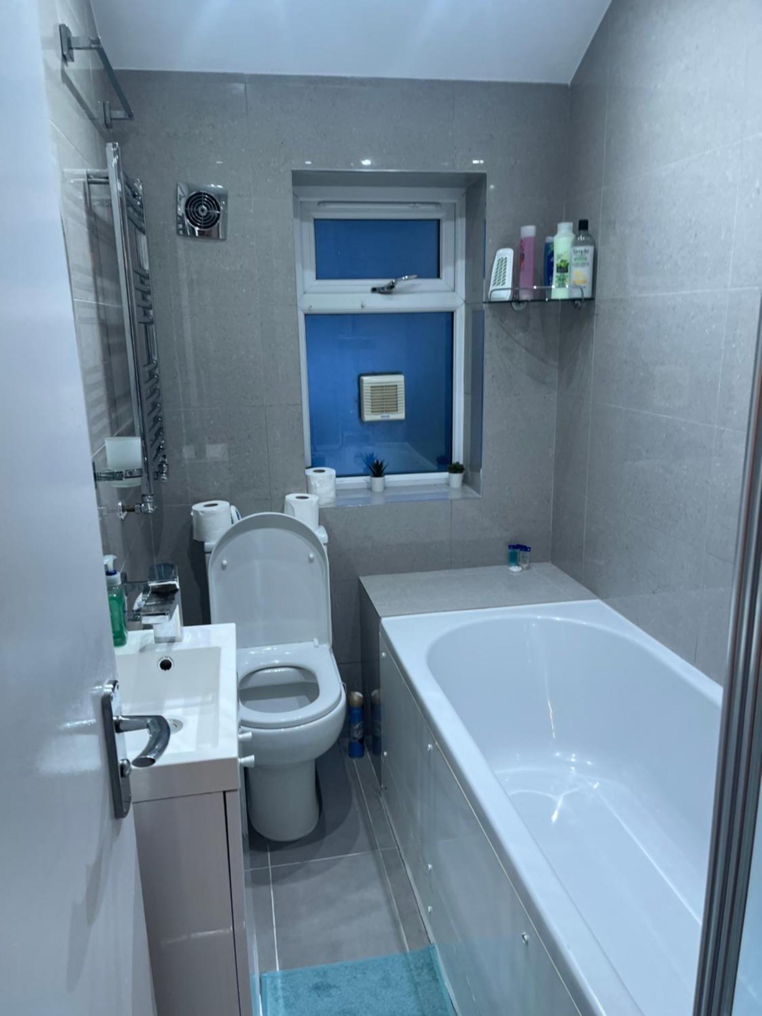 Tooting Lodge London - Cosy 2 Bedroom House With Garden, 5 Mins Walk To Tube Station Londres Exterior foto