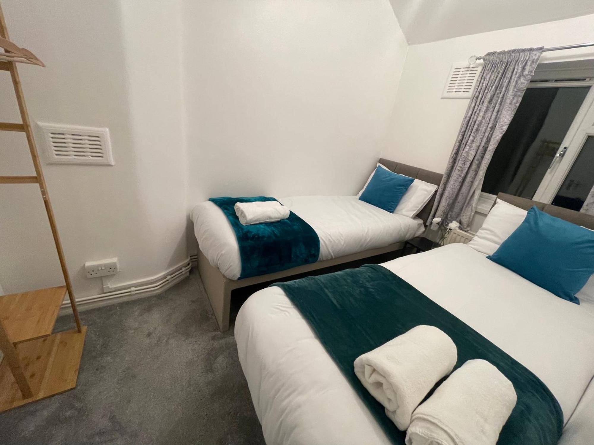 Tooting Lodge London - Cosy 2 Bedroom House With Garden, 5 Mins Walk To Tube Station Londres Exterior foto